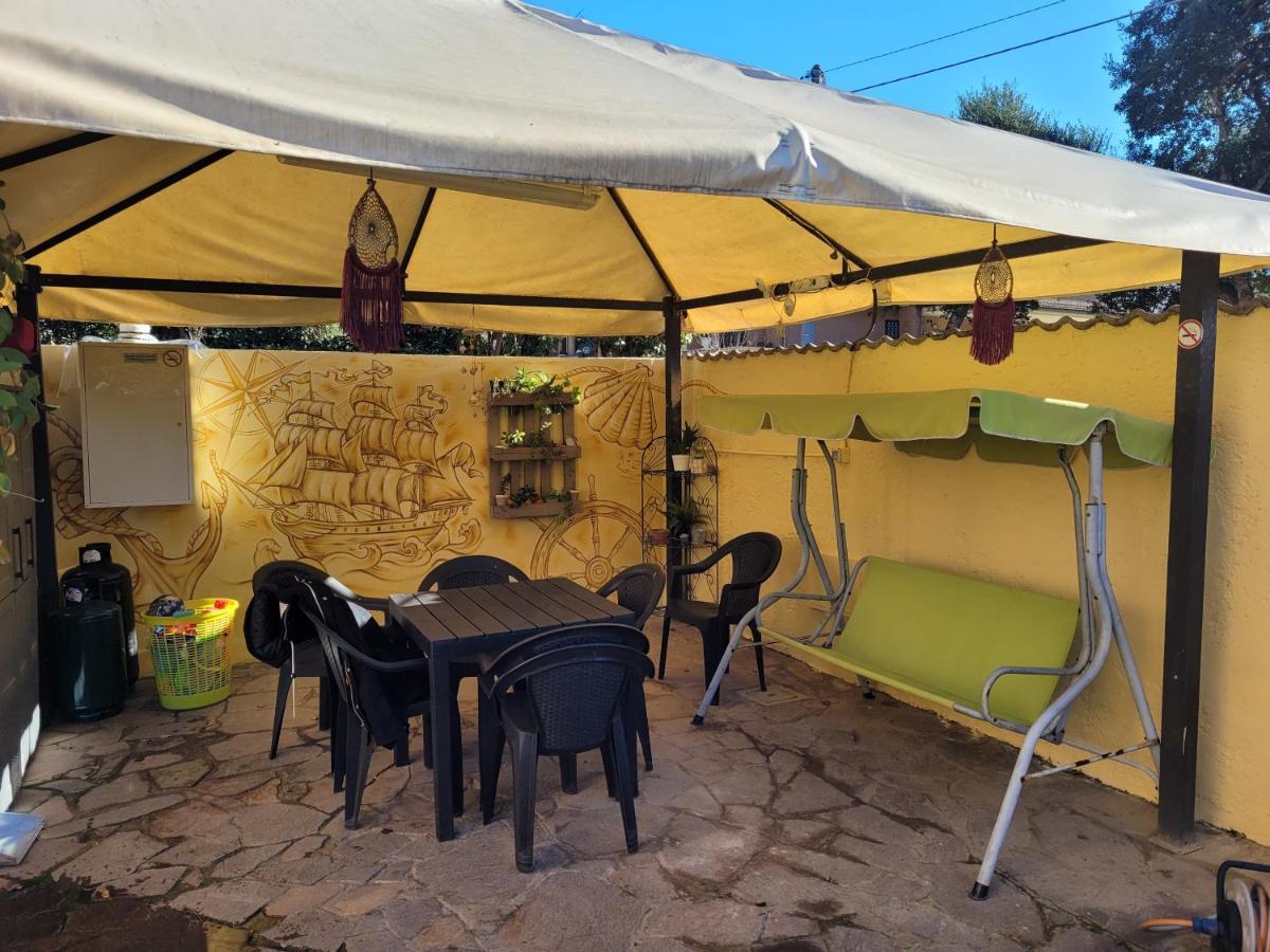 Villa Rimini - Seaview & Roman Holidays Apartments - Garden&Beach 300Mt 안치오 외부 사진