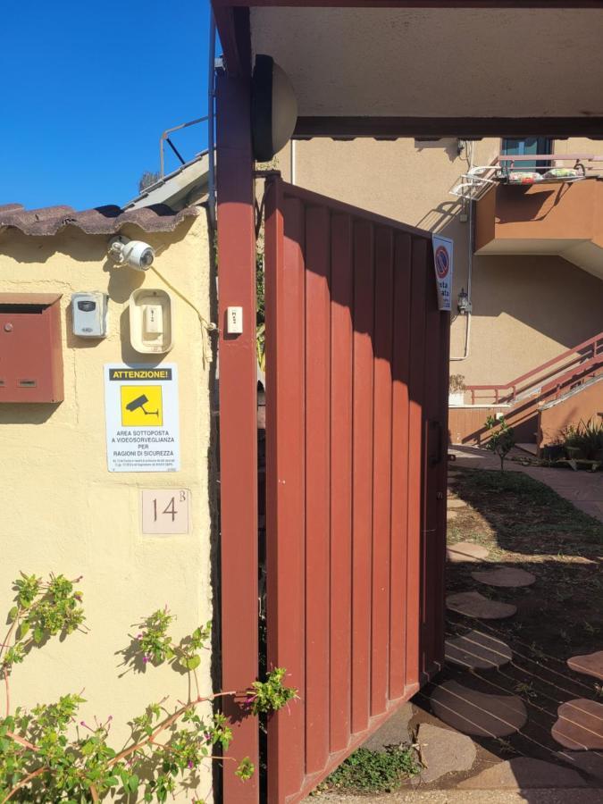 Villa Rimini - Seaview & Roman Holidays Apartments - Garden&Beach 300Mt 안치오 외부 사진