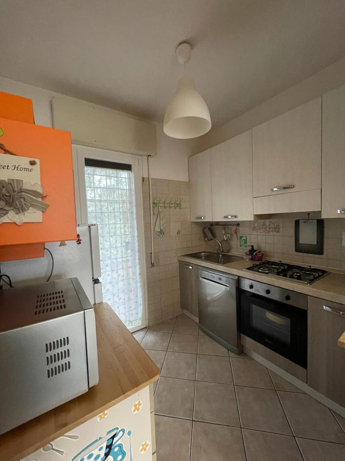Villa Rimini - Seaview & Roman Holidays Apartments - Garden&Beach 300Mt 안치오 외부 사진