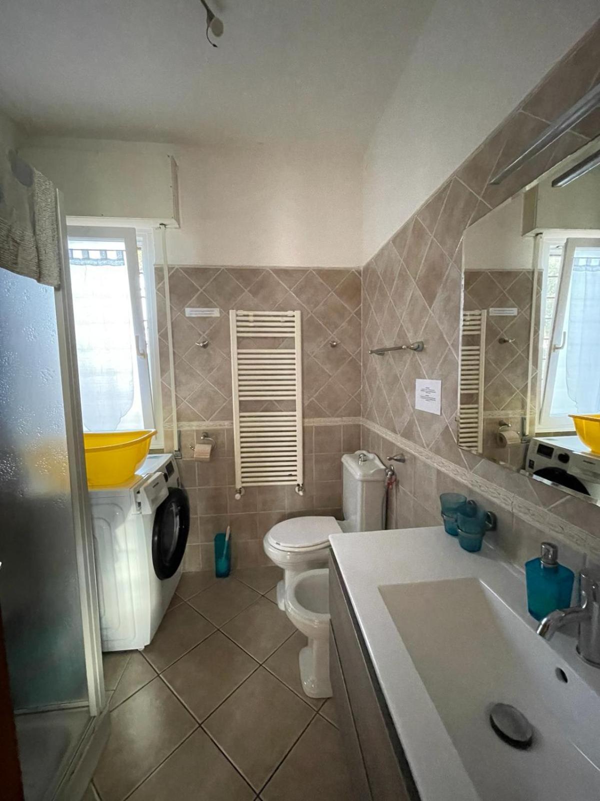Villa Rimini - Seaview & Roman Holidays Apartments - Garden&Beach 300Mt 안치오 외부 사진