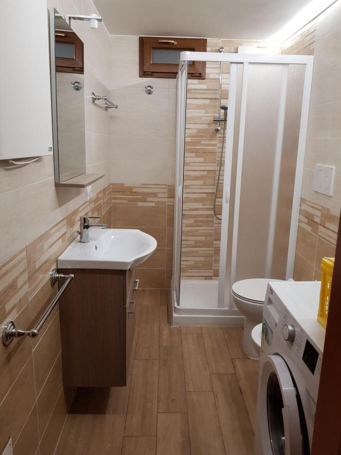 Villa Rimini - Seaview & Roman Holidays Apartments - Garden&Beach 300Mt 안치오 외부 사진